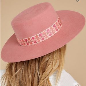 Lack of color Sierra Rose Hat